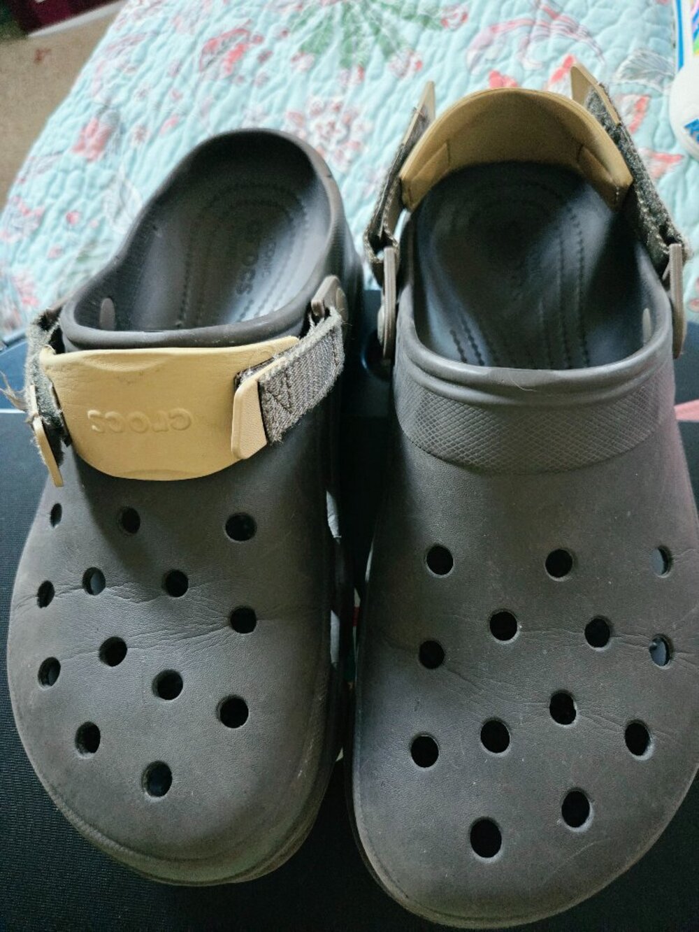 Men's Size 11 CROCS, Brown w/tan trim/velcro